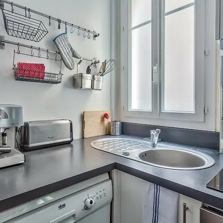 Nation - Goujon Apartment Paris