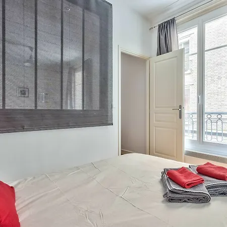 Nation - Goujon Apartment