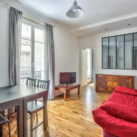 Nation - Goujon Apartment